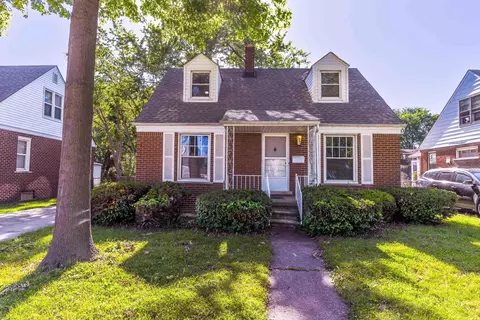 25795 Pattow, Roseville, MI 48066