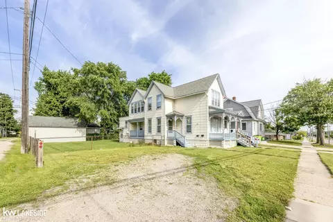 1021 Stone, Port Huron, MI 48060