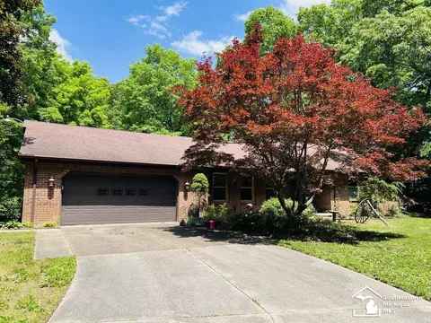 2200 W Temperance, Temperance, MI 48182