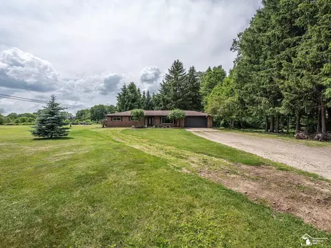 10015 Secor, Temperance, MI 48182 photo 27