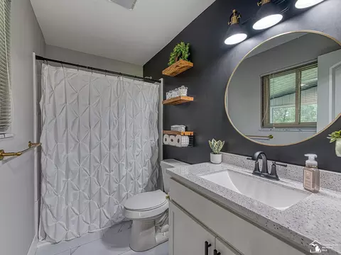 10015 Secor, Temperance, MI 48182 photo 14