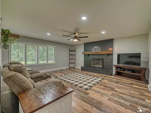 10015 Secor, Temperance, MI 48182 photo 15
