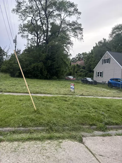 360 N Hull, Benton Harbor, MI 49022