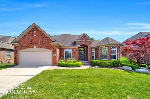 17450 Eider, Clinton Township, MI 48038