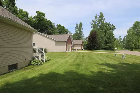 7156 Burning Bush, Flushing, MI 48433 photo 20