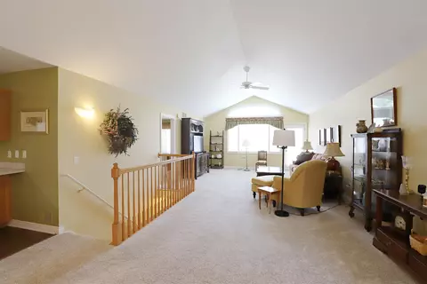 7156 Burning Bush, Flushing, MI 48433 photo 3