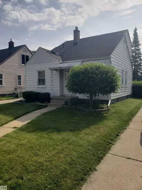 22050 Gascony Ave, Eastpointe, MI 48021