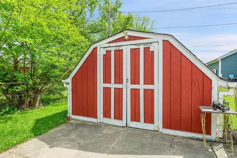 1326 Mccormick, Monroe, MI 48162 photo 4