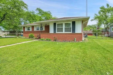 1326 Mccormick, Monroe, MI 48162 photo 3
