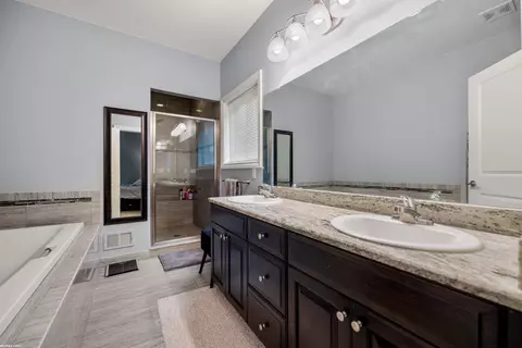 19072 Brighton, Macomb, MI 48042 photo 20