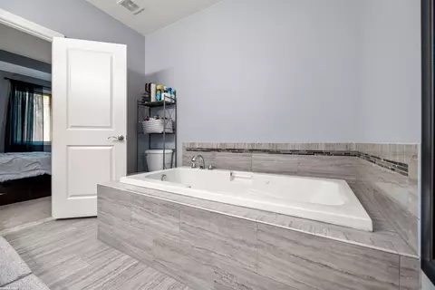 19072 Brighton, Macomb, MI 48042 photo 22