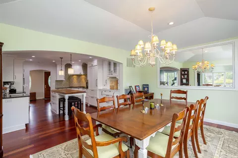 Dining - 4 Lakeside, Grosse Pointe, MI 48230 photo 2 of 3