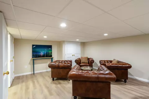 Other - 4 Lakeside, Grosse Pointe, MI 48230 photo 11 of 16