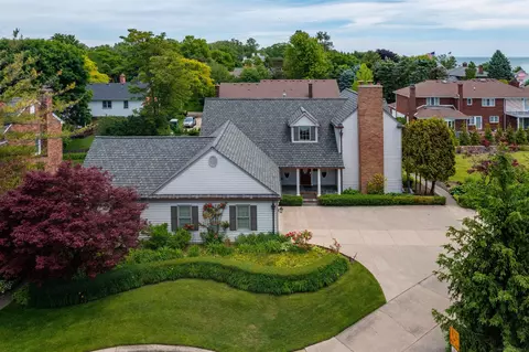 View/Area - 4 Lakeside, Grosse Pointe, MI 48230 photo 9 of 9