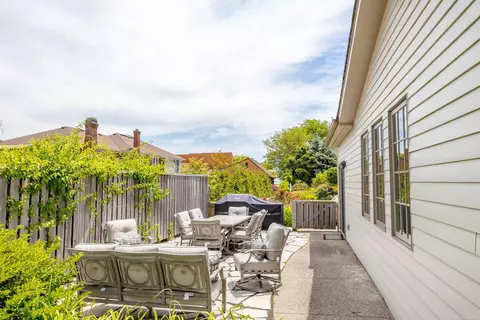 Exterior - 4 Lakeside, Grosse Pointe, MI 48230 photo 16 of 18