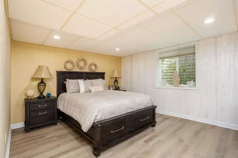 Bedroom - 4 Lakeside, Grosse Pointe, MI 48230 photo 10 of 11
