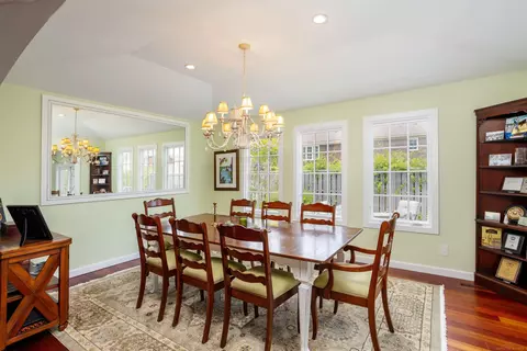 Dining - 4 Lakeside, Grosse Pointe, MI 48230 photo 1 of 3