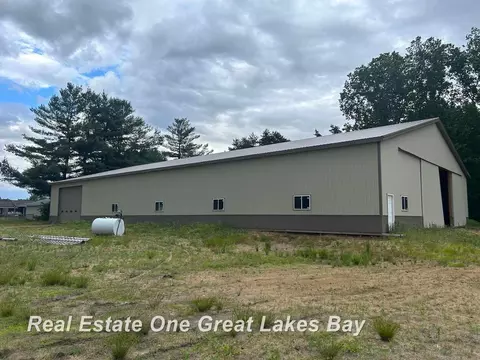 11299 Dice, Freeland, MI 48623