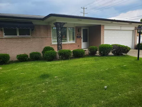 3835 Shampo, Warren, MI 48092