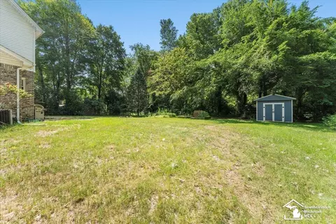 Exterior - 26201 King, Romulus, MI 48174 photo 4 of 5