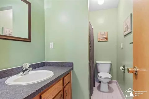 Bath - 26201 King, Romulus, MI 48174 photo 3 of 3