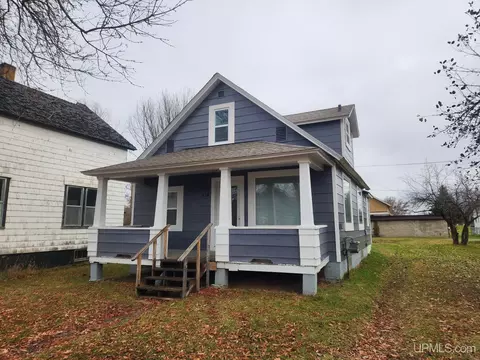 824 N Sixth, Iron River, MI 49935