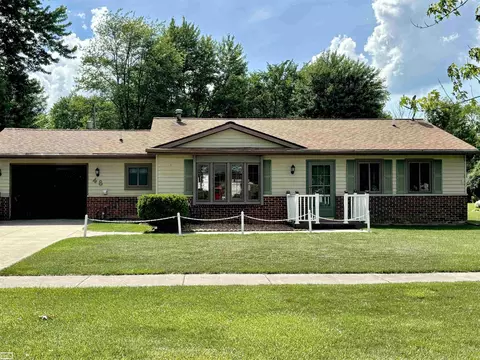 48 Saint Clair Blvd, Marysville, MI 48040