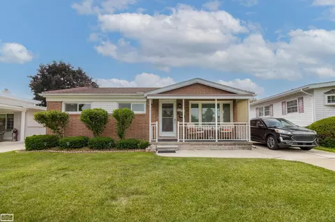 22219 Champaign, Taylor, MI 48180