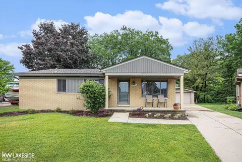 32373 Hampton, Fraser, MI 48026