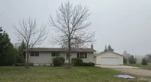 111 Dana, Marquette, MI 49855
