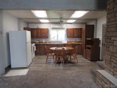 Kitchen - 507 E Pierce, Wakefield, MI 49968 photo 1 of 2