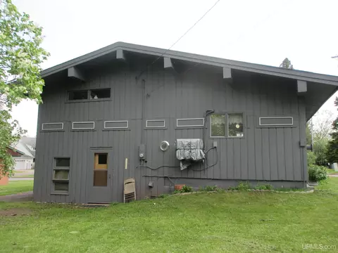Exterior - 507 E Pierce, Wakefield, MI 49968 photo 5 of 9