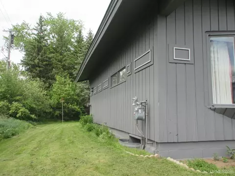 Exterior - 507 E Pierce, Wakefield, MI 49968 photo 7 of 9