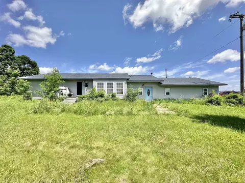 1228 W Saganing, Bentley, MI 48613 photo 3
