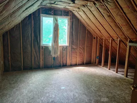 Bedroom - 515 S Hawkins, Gladwin, MI 48624 photo 2 of 2