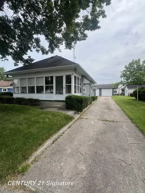 708 Meade, Saginaw, MI 48602