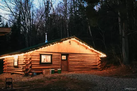 942 Fh 16, Iron River, MI 49935