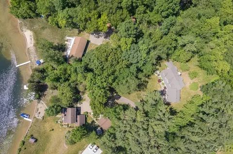 10792 Round Lk, Brooklyn, MI 49230