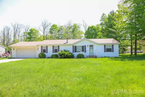 1104 Bruning, Niagara, WI 54151