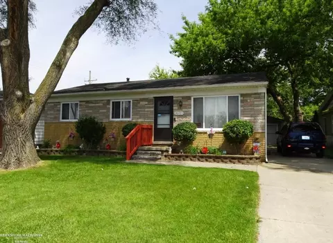 20723 Stafford, Clinton Township, MI 48035