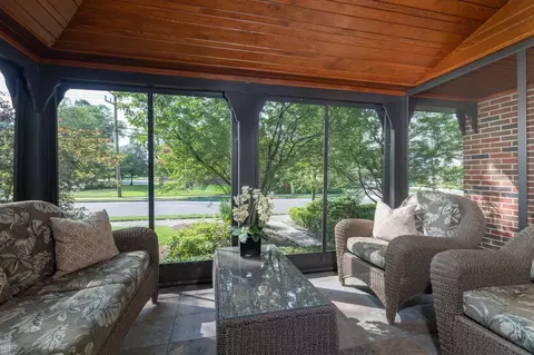 905 Pemberton, Grosse Pointe Park, MI 48230 photo 22