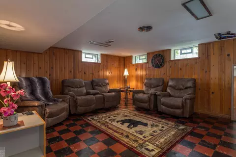 905 Pemberton, Grosse Pointe Park, MI 48230 photo 32