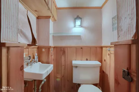 1388 Vernier Rd, Grosse Pointe Woods, MI 48236 photo 21