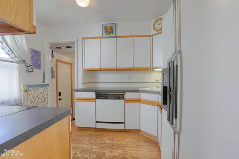 1388 Vernier Rd, Grosse Pointe Woods, MI 48236 photo 8