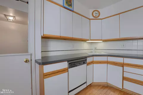 1388 Vernier Rd, Grosse Pointe Woods, MI 48236 photo 9