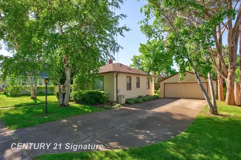 1941 Maine, Saginaw, MI 48602
