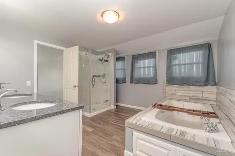 Bath - 11057 Maple, Birch Run, MI 48415 photo 2 of 3