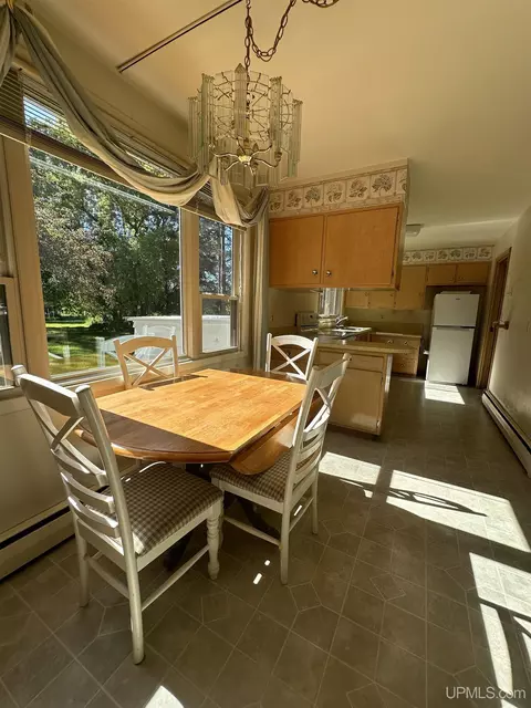 10569 S 75, Rapid River, MI 49878 photo 2