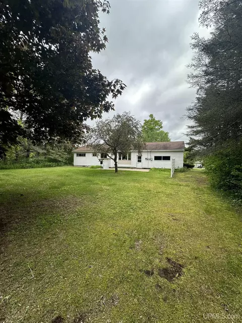 10569 S 75, Rapid River, MI 49878 photo 31