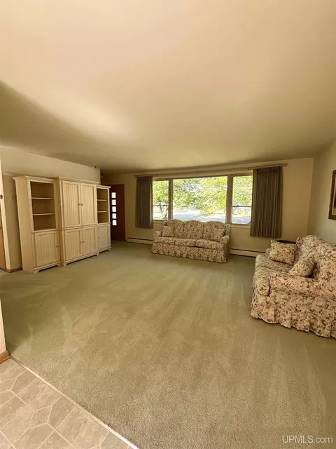 10569 S 75, Rapid River, MI 49878 photo 8